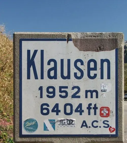 Klausenpas in de Alpen tijdens motorreis Best of the Alps